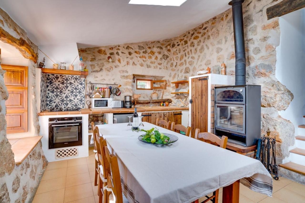 Affittacamere Casita De Montana Cerca Del Mar Fornalutx Esterno foto
