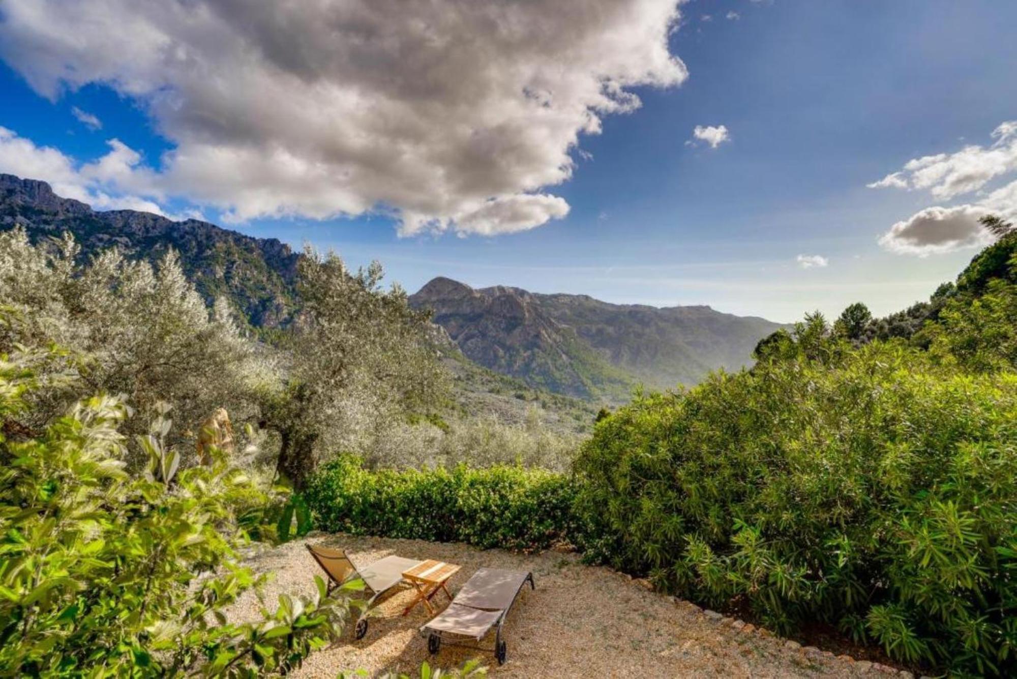 Affittacamere Casita De Montana Cerca Del Mar Fornalutx Esterno foto